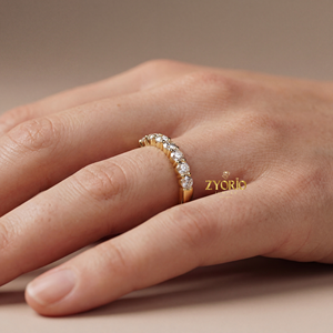 Anillo de Compromiso y Matrimonio de Lujo, Chapado en Plata 925, Acabado Mate, Corte Brillante, Diamante Cultivado en Laboratorio, Siete Piedras - Product Image 3