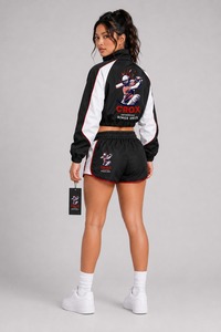 Ensemble coupe-vent court pour femme de haute qualité : veste et short élégants, légers et confortables pour le sport - Product Image 2