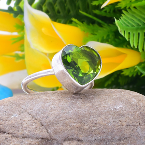 Heart Shape <b>Peridot</b> Topaz Gemstone <b>Ring</b> 925 Sterling Silver Bezel Setting Handmade <b>Ring</b> Natural Green Stone <b>Ring</b> For Her - Product Image 2