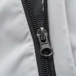 Chaqueta Cortavientos Personalizada Ligera, Impermeable, para Actividades al Aire Libre - Product Image 6