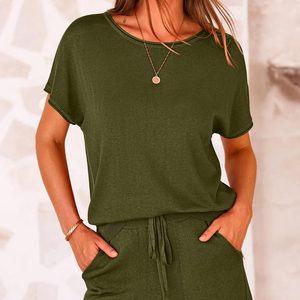Ensemble deux pièces décontracté pour femmes, couleur unie, été, 100% coton, t-shirt coupe classique et short au-dessus du genou - Product Image 5