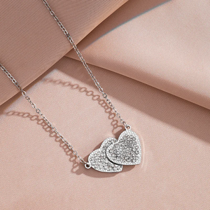 สร้อยคอจี้รูปหัวใจหวานทำจากสแตนเลสสำหรับวันวาเลนไทน์ ประดับด้วยเพชรเทียมบนสายโซ่ - Product Image 2
