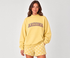 Conjunto de 2 piezas para mujer, sudadera extragrande con cuello simulado y bolsillo, pantalones cortos con estampado de estrellas, corte holgado informal, para todas las estaciones - Product Image 3