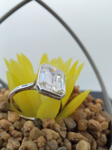 Fine Jewelry Solitaire Bague de fiançailles 14K/18K Solid White Yellow Gold 3.0 CT VVS Lab Grown Emerald Cut GIA Certified - Product Image 6