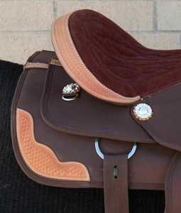 Vente de selle de cheval western sur mesure, de haute qualité, nouveau design en cuir, différentes tailles et couleurs à prix compétitif - Product Image 4