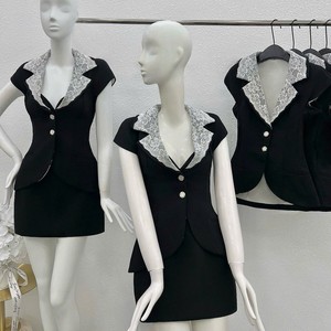 Conjunto de Blazer Negro Tejido para Mujer con Cuello Peter Pan de Encaje, Manga Corta, Botones Fruncidos, Estilo Casual, por Encima de la Rodilla, Color Liso, para Primavera y Verano - Product Image 3