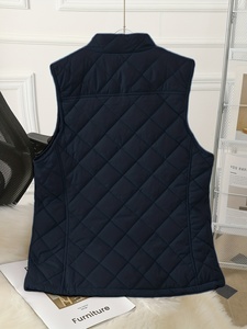 <b>Men</b> Hooded Puffer <b>Vest</b> Custom OEM <b>Heat</b> Tech Lining Detachable Hood Gilet - Product Image 2