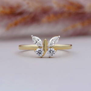 แหวนเพชรรูปผีเสื้อสีทองสีเหลืองล้วนสำหรับผู้หญิงแหวนเพชรเจียระไนและเจียระไนทรงกลมเครื่องประดับเพชรแบบมินิมอล - Product Image 1