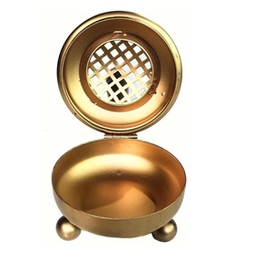 Brûleur d'encens en laiton Dhuna Loban avec poignée en bois, porte-encens décoratif Dhoop Dani et articles cadeaux - Product Image 4