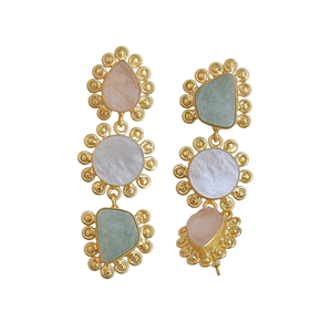 Pendientes de Perlas de Agua Dulce y Cuarzo con Baño de Oro y Constelaciones Bohemias de Laxmi Jeweller, Diseño Contemporáneo para Mujer - Product Image 4