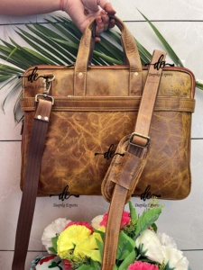 New Arrival Crunch Leather Messenger Shoulder Bag Multi Uses Hot Sale High Quality Leather Unisex Bags - Product Image 4