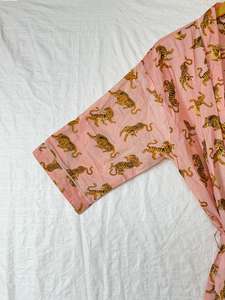 Bata Kimono Estampada 100% Algodón para Mujer |   Bata de Estar por Casa Ligera con Estampado Floral |   Kimono de Verano al por Mayor - Product Image 4