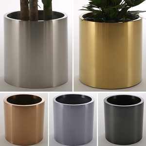 Macetas de Metal con Acabado Bronce Antiguo, Estilo Victoriano, Macetas Grandes de Acero Inoxidable para Decoración de Porche, Entrada y Jardín - Product Image 4