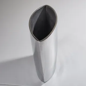 Premium Iron Flower Vase for Executive Office Reception and Luxury Corporate Decoration Premium Decor Projects Elegant Modern - Product Image 5