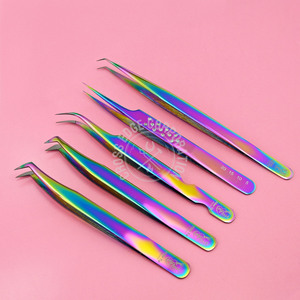 Materiales de punta de fibra de alta calidad, pinzas de 90 grados, extensión de pestañas, ventiladores de volumen, Punta larga, Color arcoíris - Product Image 1