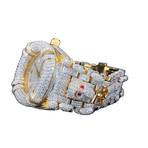 Elegante Reloj de Negocios Estilo Hip Hop con Diseño de Calavera, Diamantes Moissanite, Correa de Cuero y Acero Inoxidable de 40mm, Estilo Antiguo - Product Image 1