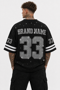 Camiseta Deportiva de Fútbol Americano Personalizada, Negra, Brillante, Talla Grande, con Malla, Estilo Universitario, Letras con Pedrería, Hombros Caídos, de Lujo - Product Image 3