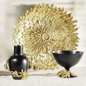 Tazón de Metal Hecho a Mano de Primera Calidad, Plato Contemporáneo para Servir Frutas, para Decoración Interior Moderna, Elegante Tazón de Frutas Hecho a Mano - Product Image 4