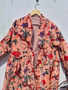 Chaqueta de terciopelo con estampado de pájaros color melocotón, abrigo largo hecho a mano para mujer, estilo kimono de lujo, ropa de abrigo de invierno estilo boutique - Product Image 6