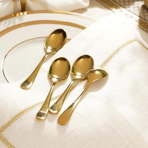 Cubertería de lujo para eventos: cuchillos de mesa, cucharas de servir y cubiertos de estilo europeo. - Product Image 1