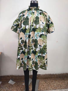 Robe en coton à volants rayée verte et blanche pour femmes |   Robe longue à manches longues, col en V, coupe classique, boutonnée, lavable, pour soirée - Product Image 5