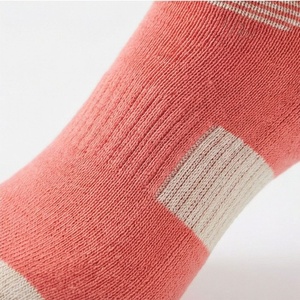 Calcetines de Hombre, Estilo Deportivo, Color Coral Sólido, Tejido Transpirable de Algodón y Elastano, para Uso Diario, Primavera - Product Image 5