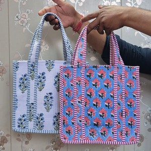 Bolso Tote Acolchado de Algodón con Diseño Floral Vintage, Personalizado, de Gran Capacidad, con Volantes, Estampado a Mano, Estilo Boho, para Mujer - Product Image 5