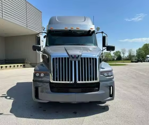 Camion semi-remorque Western Star 57X avec cabine couchette - Toit surélevé de 72 pouces - Occasion - Meilleures ventes - Product Image 5