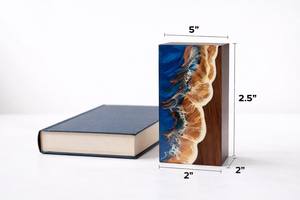 Urna de cremación de madera con diseño de olas oceánicas – Caja conmemorativa de resina hecha a mano para cenizas humanas, tamaño mediano 9x5.5 pulgadas - Product Image 4