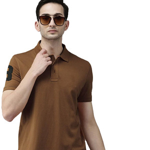 Créez votre propre polo personnalisé à manches courtes pour homme en polyester, idéal pour le golf ou le travail. - Product Image 1