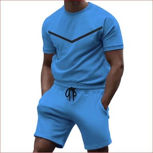 Ensemble 2 pièces d'été décontracté pour hommes en polyester/coton respirant avec t-shirt à manches courtes et short, design uni, personnalisable, vente en gros - Product Image 2
