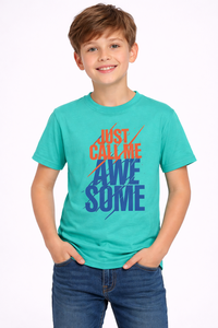 Camiseta Premium para Niños con Estampado Gráfico Color Verde Azulado, Tela de Algodón Suave y Transpirable para Comodidad Durante Todo el Día, Cuello Redondo y Manga Corta Ligera - Product Image 4