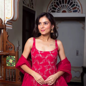 Conjunto Anarkali Rosa Rani con Dupatta de Georgette Sintético con Bordado de Hilo y Lentejuelas, Vestido Anarkali con Dupatta con Bordado de Encaje Elegante - Product Image 1