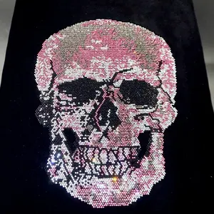 Camiseta de estilo callejero, parches de apliques de hierro con lentejuelas, Calavera rosa, arreglo en caliente, transferencia de motivos de transferencia de diamantes de imitación en vestido de camisa DIY