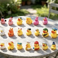 Canards en caoutchouc vinyle personnalisables avec logo, canardons colorés qui couinent, jouets de plage et de piscine pour compétitions et jeux de fête
