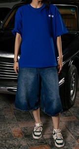 เสื้อยืดโอเวอร์ไซส์ผู้ชาย คอตั้ง ผ้าทวิลล์ โพลีเอสเตอร์ 100% หนานุ่ม ล้างสีแบบแอซิดวอช พร้อมโลโก้สั่งทำพิเศษ สไตล์สตรีทแวร์ ODM - Product Image 4