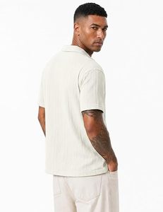 Chemises pour hommes en gros |   Broderie de logo personnalisé Impression numérique |   Chemise unie anti-rides à manches courtes OEM ODM - Product Image 1