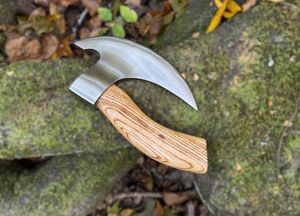 Handmade Stainless Steel Viking Style Pizza Cutter with Laser-Cut Blade Wood Handle Microwave Safe for Restaurant Use - Product Image 5