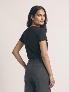 Camiseta Negra de Corte Regular para Mujer, Informal, de Manga Corta, Cuello Redondo, Lisa, Básica, Suave, Cómoda, para Uso Diario, a la Moda, Elegante - Product Image 2