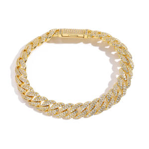 Bracelet en diamant moissanite de qualité supérieure avec design à maillons cubains réglables, disponible à prix d'exportation depuis l'Inde - Product Image 3