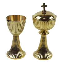 Calice et Ciboire pour Prêtre de l'Église Catholique Chrétienne avec Finition en Laiton Poli Écologique Design Moderne Fournitures d'Église