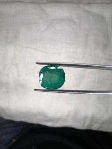 Émeraude naturelle de 4,64 carats, taille coussin, vert turquoise lumineux, pierre précieuse non montée, provenant de Zambie - Product Image 1