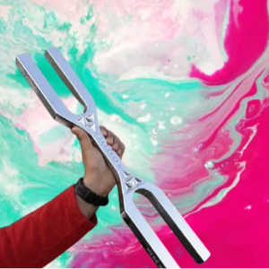 Diapasón gigante de gran tamaño Mars International con llave DnA para sanación y meditación con martillo, envío rápido. - Product Image 1