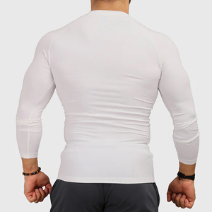 Rashguard de sport pour hommes, sur mesure, OEM, compression, polyester respirant, tissu à séchage rapide pour performances haute intensité - Product Image 5