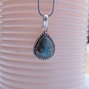 จี้หินลาบราดอไรต์สีน้ำเงิน งานแฮนด์เมด เงินแท้ ประดับอัญมณี จี้สวยหรู เป็นของขวัญสำหรับผู้หญิง - Product Image 1