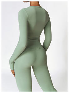 Ensemble de yoga 2 pièces vert sauge pour femme, short taille haute, crop top à manches longues, couleur unie, respirant, sans couture, vêtements de sport - Product Image 4