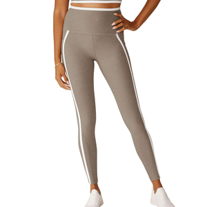 Leggings de Yoga para Mujer de Material Elástico de Alto Rendimiento, Silueta Estilizada, Ajuste Cómodo, Ideal para Entrenamiento de Yoga - Product Image 4