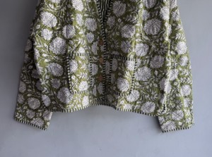 เสื้อแจ็คเก็ตครอปผ้าฝ้ายพิมพ์ลายดอกไม้สีเขียว คอวี แขนสามส่วน สไตล์โบฮีเมียน เสื้อคลุมลำลอง ของขวัญสำหรับเธอ - Product Image 3