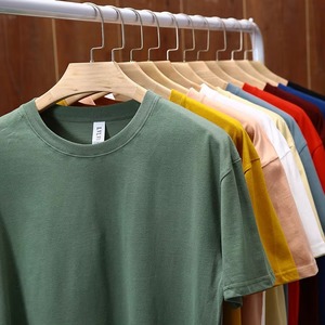 เสื้อยืดคอกลมแขนสั้นทรงปกติสำหรับผู้ชาย สีพื้น ผ้าคอตตอนเจอร์ซีย์ สไตล์ลำลอง - Product Image 4