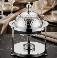 Matériel et équipement de restauration de luxe : Plat chauffant rond doré, idéal pour les fêtes et les mariages, usage à usage unique.